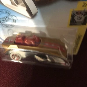 2020 Hot Wheels Experimotors Rockin' Santa Sled Gold Chrome Red 1:64 53/250 NIP - Picture 1 of 3