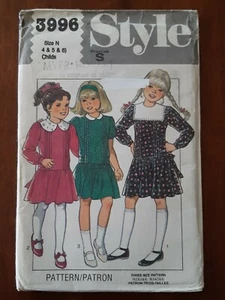 STYLE PATTERN - 3996 GIRLS' DRESS DROPPED WAIST TUCKS SQUARE COLLAR 4-6 UNCUT - Foto 1 di 2