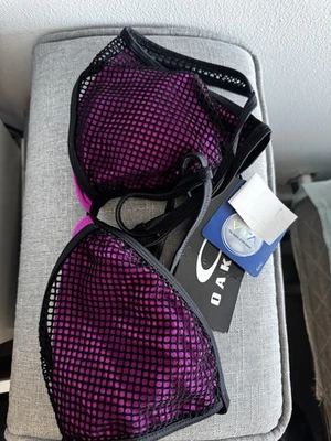 Top de biquíni feminino Oakley grande - Imagem 1 de 2