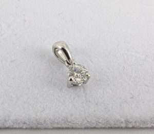 18ct Gold Diamond Pendant 0.25ct NEW Hallmarked with Gift Box - Picture 1 of 6
