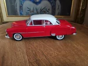 Chevrolet Bel Air 1951 escala 1:26 TMGM de colección - modelo de coche de plástico - construcción de sobrevivientes - Imagen 1 de 24