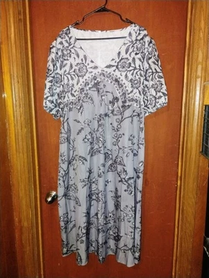 Gray Polyester Print Boho Moomoo Dress 4xl - Image 1 of 3