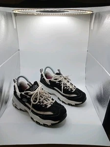 Sketchers D'lites trainer memory foam black and white size 5. Used condition - Picture 1 of 8