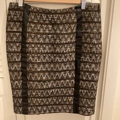 Falda lápiz de diseñador Trina Turk talla 6 negra tweed imitación cuero ribete dobladillo de encaje Foto 1 de 4