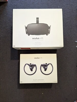 OCULUS RIFT CV1 WITH 2X TOUCH CONTROLLERS 2X SENSORS REMOTE CONTROL - Image 1 of 4