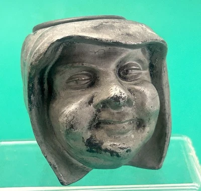 Tintero de metal antiguo figurativo siete pecados capitales serie “orgullo” peltre Foto 1 de 4