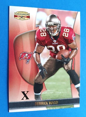 2009 DONRUSS GRIDIRON GEAR DERRICK WARD #26 X PARALLEL #10/25 TB BUCCANEERS - Image 1 of 2