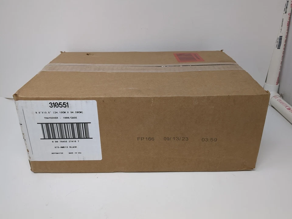 10 in x 14 in Scalloped Black Paper Placemats 1000 ct - Image 1 of 4