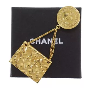 CHANEL CC Logos Used Matelasse Swing Pin Brooch Gold Plated 94P Vintage #CM14 S - Picture 1 of 10