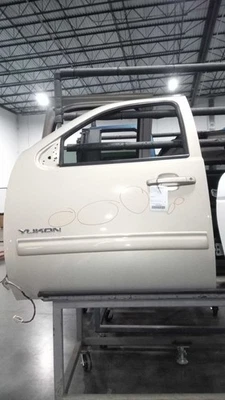 Puerta delantera izquierda conductor a través 14/11/10 se adapta 07-11 AVALANCHE 1500 581537 Foto 1 de 4