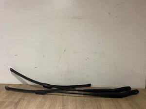 JAGUAR F PACE X761 R SPORT WIPER ARMS / BLADES W000062156 / W000062167 - Picture 1 of 3