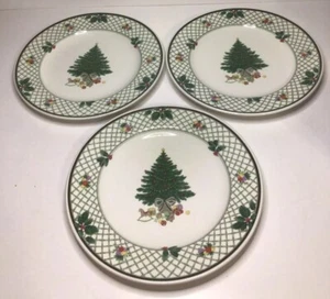 Juego de 3 platos de ensalada Mikasa Heritage Christmas Story poco más de 8 3/8 pulgadas - Imagen 1 de 24