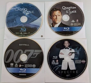 007 Lot of 4 Blu-ray Movies Casino Royale, Spectre, Skyfall, Quantum of Solace - Foto 1 di 6