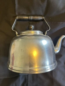 VINTAGE FARBERWARE Tea Pot Stainless Steel Gooseneck 7040 KOREA Built in Strain - Picture 1 of 5