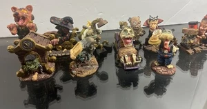 Juego de 10 estatuillas de resina vintage de Halloween Collins Co. International - Imagen 1 de 8