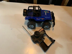 Nikko Jeep Wrangler YJ 1990s RC Toy Car Blue Jurassic Park Vintage - Picture 1 of 10