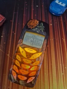 🌹🎸 Nokia 3310 – Guns N' Roses Theme 🌟 Multicolor Roses 🌈 One of a Kind - Afbeelding 1 van 13