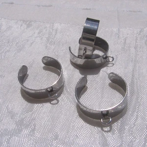 IN86 - LOT DE 2 SUPPORTS BAGUES 18MM - T8 AJUSTABLE EN ACIER INOXYDABLE 1 ANNEAU - Picture 1 of 3