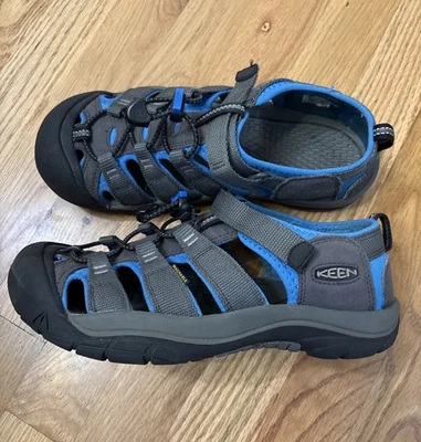 Youth Boy's Sz 6 KEEN Newport H2 Blue / Gray Sport Waterproof Sandals Shoes EUC - Image 1 of 4