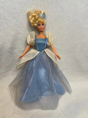 Muñeca Cenicienta Walt Disney's Sparkle Eyes 1995 Mattel 14789 Foto 1 de 4