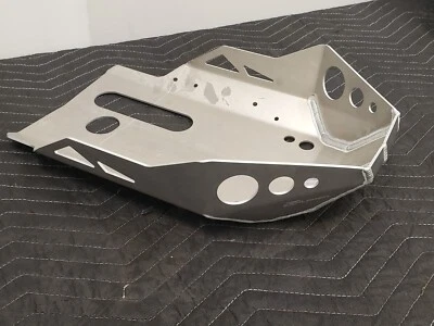 Protector de sumidero Triumph Tiger Explorer PN T2308015 Foto 1 de 2