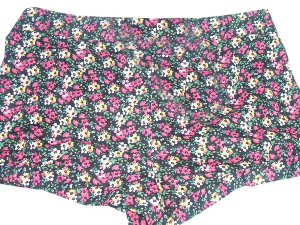 Nuevo con etiquetas Pantalones Cortos Para Mujer Miley Cyrus & MAX AZRIA 100% Algodón Negro/Rosa Floral 9 NUEVO Foto 1 de 2