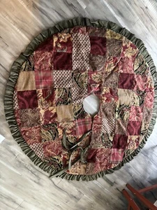 Large 55” Tapestry Christmas Tree Skirt Brocade Velvet Taffeta Patch Quilted - Picture 1 of 6