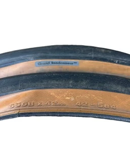 Soma Grand Randonneur HD Heavy Duty 650B x 42 mm Bicycle Tires (Pair) - Picture 1 of 2