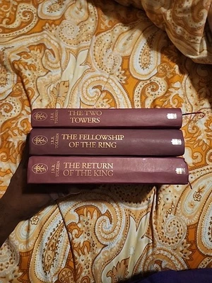 J.R.R Tolken Books Lot Of 3 Hardback Foto 1 de 4