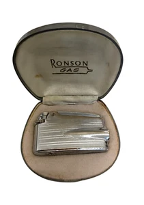 Vintage Ronson Gasfeuerzeug Silber Chrom Taschenformat mit Etui Sammlerstück - Bild 1 von 6