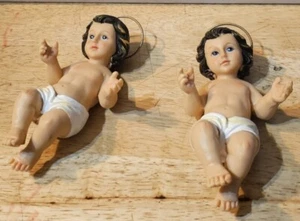 BABY JESUS CHRIST CHILD DIVINE INFANT SANTO NINO RELIGIOUS FIGURINE SET OF 2 - Picture 1 of 3