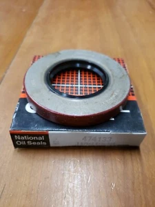 National 474133 Differential Pinion Seal 2.918" OD X 1.575" ID X 0.394" WIDTH - Bild 1 von 3