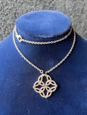 Collar Magnético Keith Jack Plata Esterlina Diamante Trinidad Celta Nudo Sinergia Foto 1 de 4