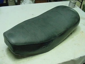 BSA B25 TRIUMPH T25 1971 72 SEAT PART # 83-2621 GOOD PAN AND COVER IS GOOD WITH - Picture 1 of 6