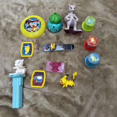 LOTE COLECCIONABLE POKEMON DE COLECCIÓN DESLIZADORES DISPENSADOR DE PEZ JUGUETES BURGER KING SNOWBOARD Foto 1 de 4