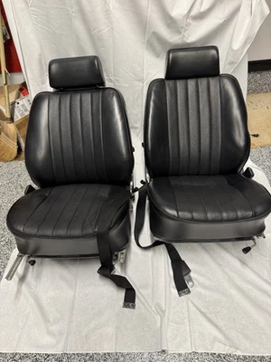 Porsche 911/912 1969 asientos delanteros con rieles de montaje Foto 1 de 4