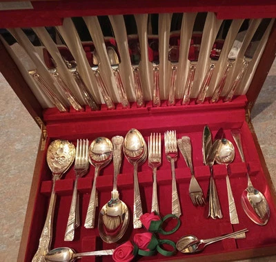 Viners Of Sheffield 70 Piece Cutlery Set Silver Plated & Presentation Box Ex Con - Image 1 of 4