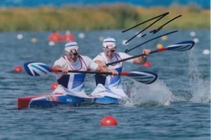 JON SCHOFIELD HAND SIGNED GREAT BRITAIN OLYMPICS 6X4 PHOTO 5. - Picture 1 of 1