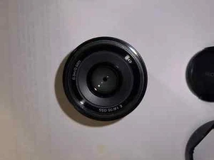 SONY 35mm f/1.8 OSS Lens SEL35F18 - Gently used, in perfect working order, APS-C - Picture 1 of 8