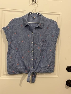 Old Navy Button Up With Tie Size Medium Flamingo Top For Women - Image 1 of 4
