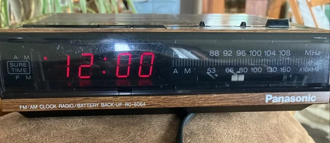 Vintage Panasonic FM/AM Clock Radio Alarm RED LED RC-6064,Tested Wood Grain &Box Cover