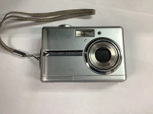 Vivitar ViviCam 5386 5.0MP Digital Camera - TESTED - Picture 1 of 4