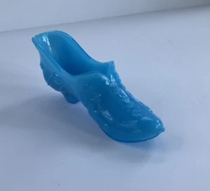 Vintage Collectible Cornflower Blue Art Glass Slipper 5" Shoe Fenton - Picture 1 of 8
