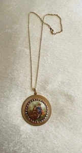 Vintage 60s Courting Couple Cameo Fragonard Crystal Pendant Necklace - Foto 1 di 5