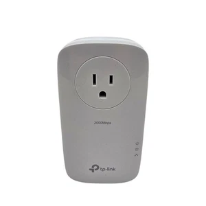 TP-LINK TL-PA9020P 2000mbs 2-Port Gigabit Passthrough Power Adapter Noise Filter - Picture 1 of 8