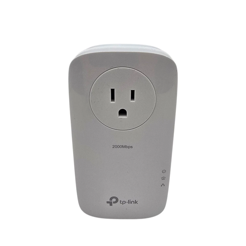 TP-LINK TL-PA9020P 2000mbs 2-Port Gigabit Passthrough Power Adapter Noise Filter - Image 1 of 4