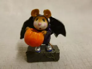 Wee Forest Folk Is That All Halloween Edition m-298 Retired Solid Black Wings - Picture 1 of 2