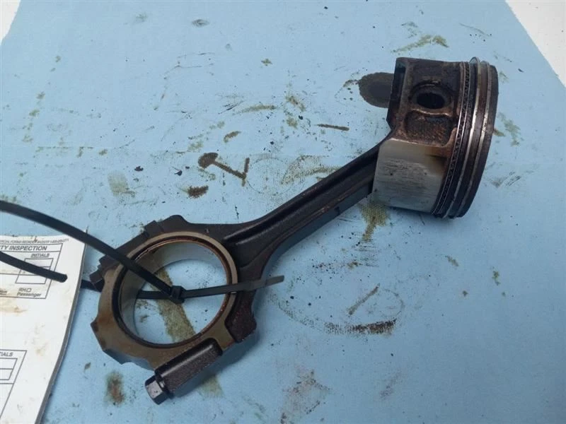 Ford Expedition 2005 pistón Foto 1 de 4