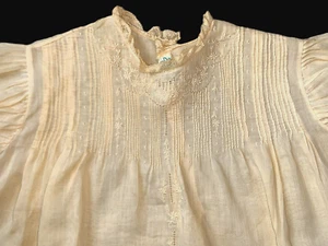 1950's Vtg Linen Lightweight Embroidery Pintucks Dusky Yellow Baby Dress Sz 1 yr - Picture 1 of 10