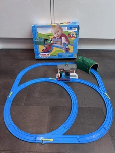 Thomas And Friends Pull Back N Go Train Set - Track Complete Only Thomas TOMY - Picture 1 of 5
